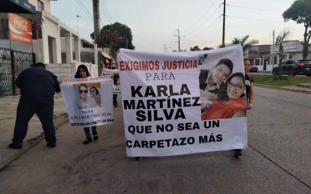 Familiares Jessy y Karla se manifiestan para exigir justicia Tránsito de Ciudad Madero (3)